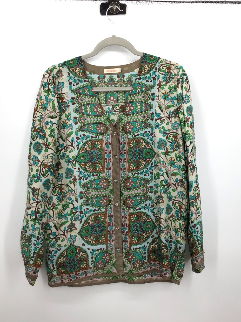 Johnny Was Bohemian style button front blouse 100% silk. Like new. Size small